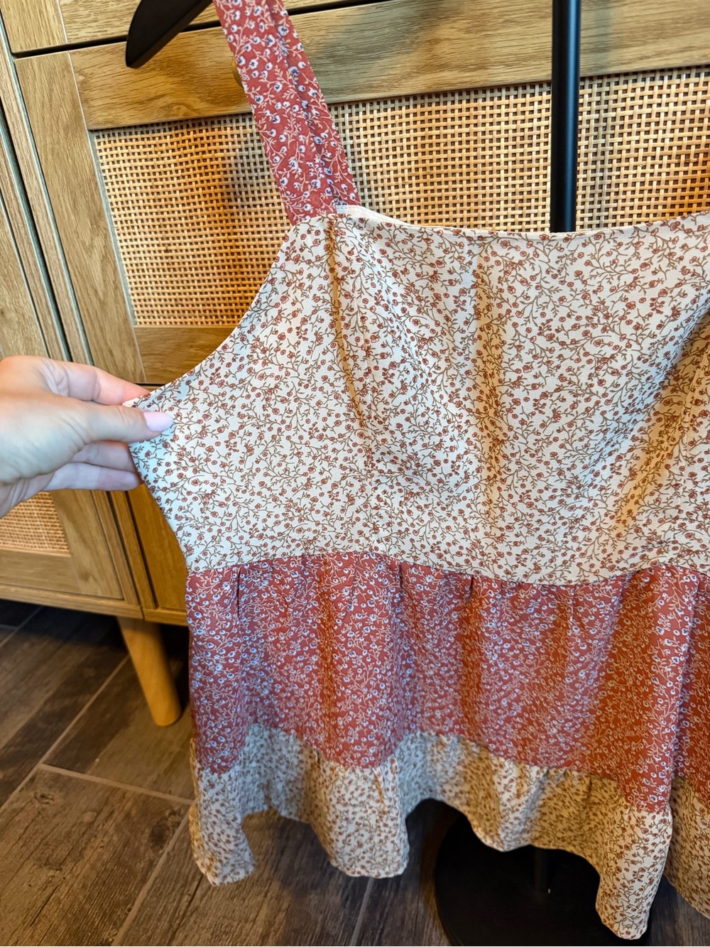 Paper Crane Two-Tone Floral Tiered Camisole in Rust and Cream - Picture 2 of 5